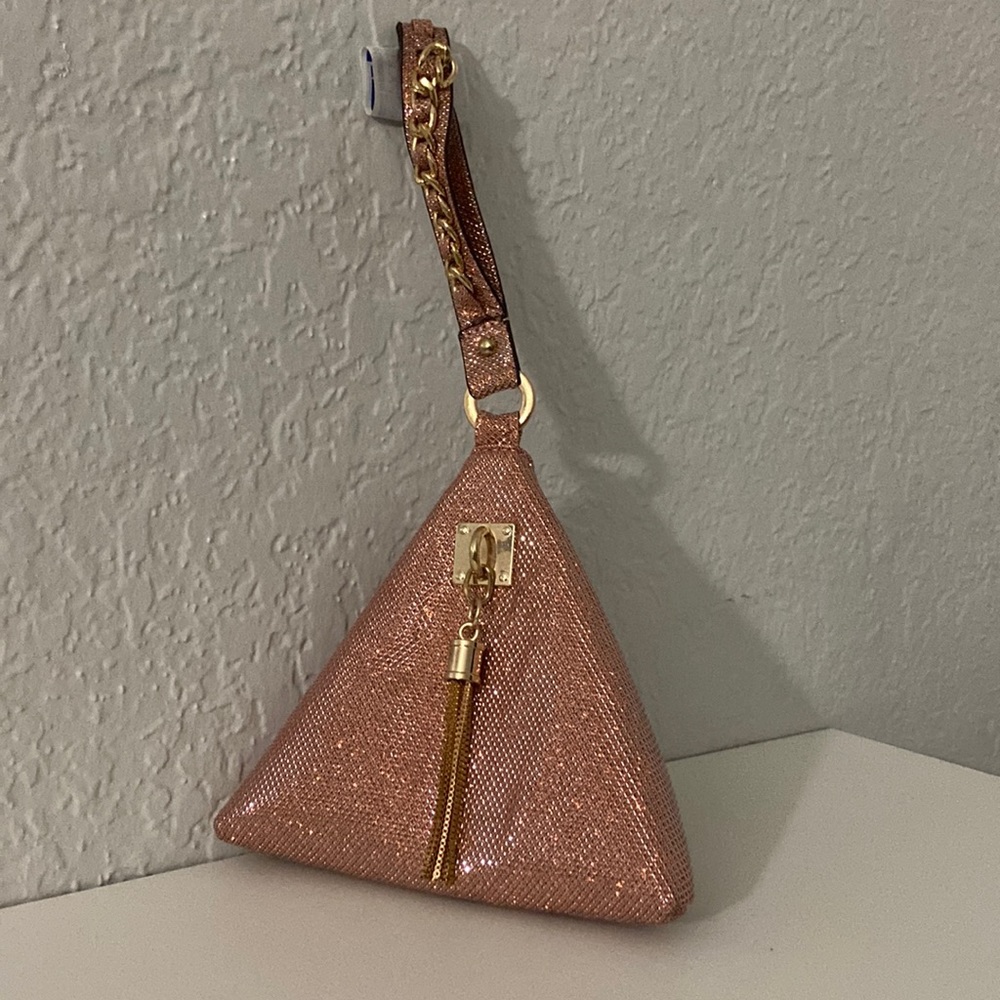Cute triangle pink bag